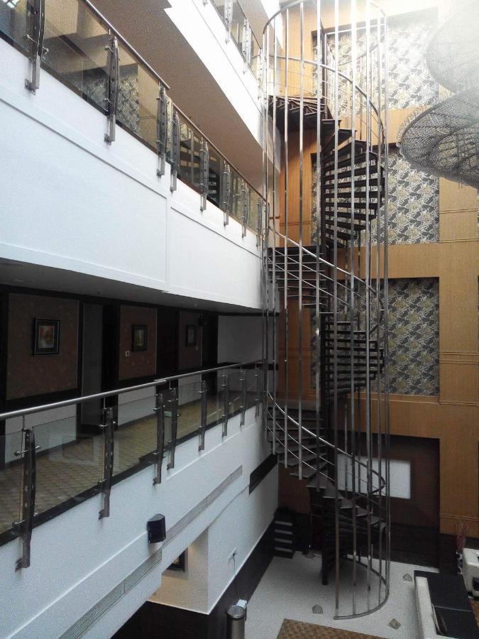 Hotel Pitrashish Pride Igi Intl Airport Delhi Esterno foto