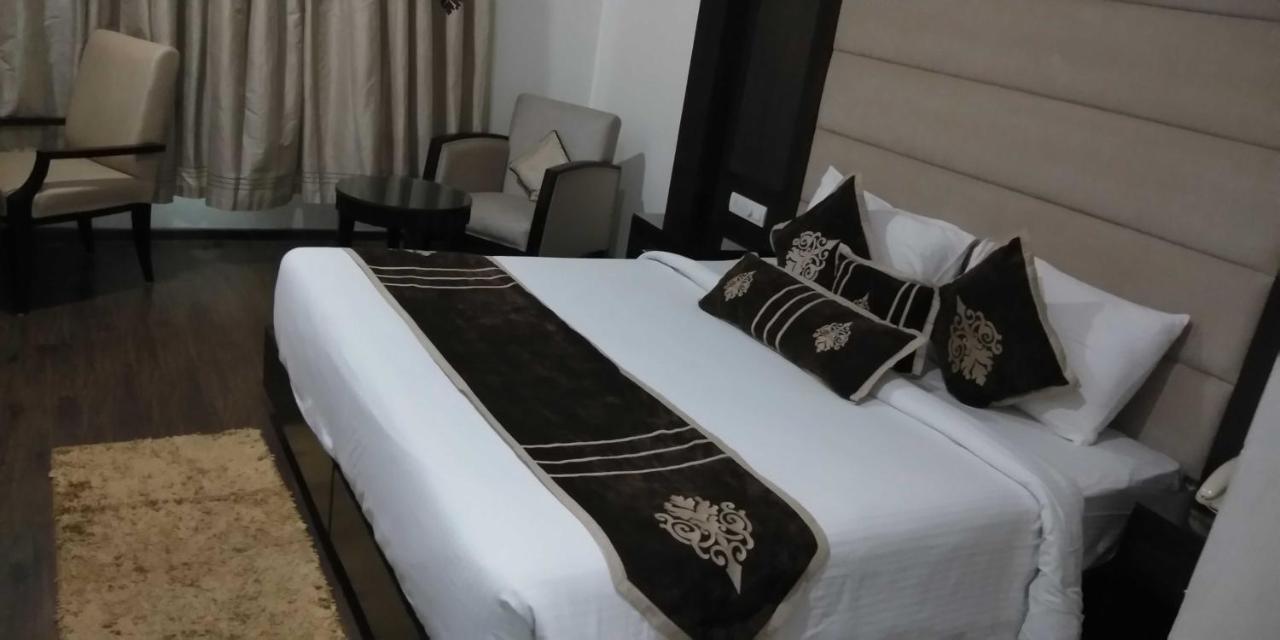 Hotel Pitrashish Pride Igi Intl Airport Delhi Esterno foto