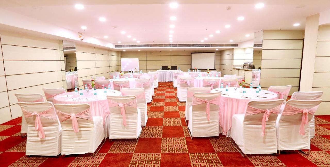 Hotel Pitrashish Pride Igi Intl Airport Delhi Esterno foto
