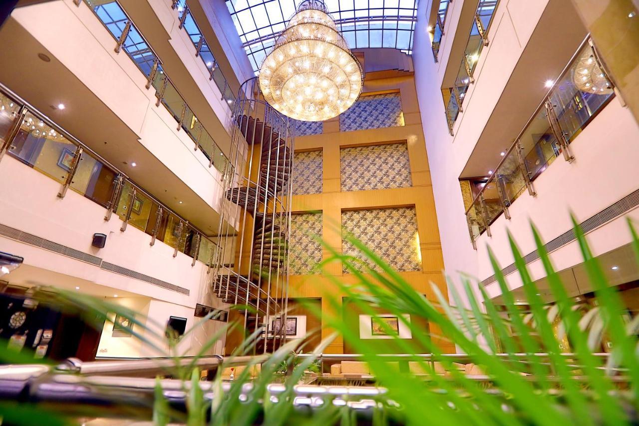 Hotel Pitrashish Pride Igi Intl Airport Delhi Esterno foto