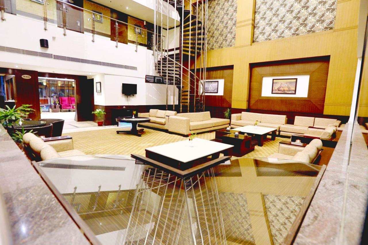 Hotel Pitrashish Pride Igi Intl Airport Delhi Esterno foto