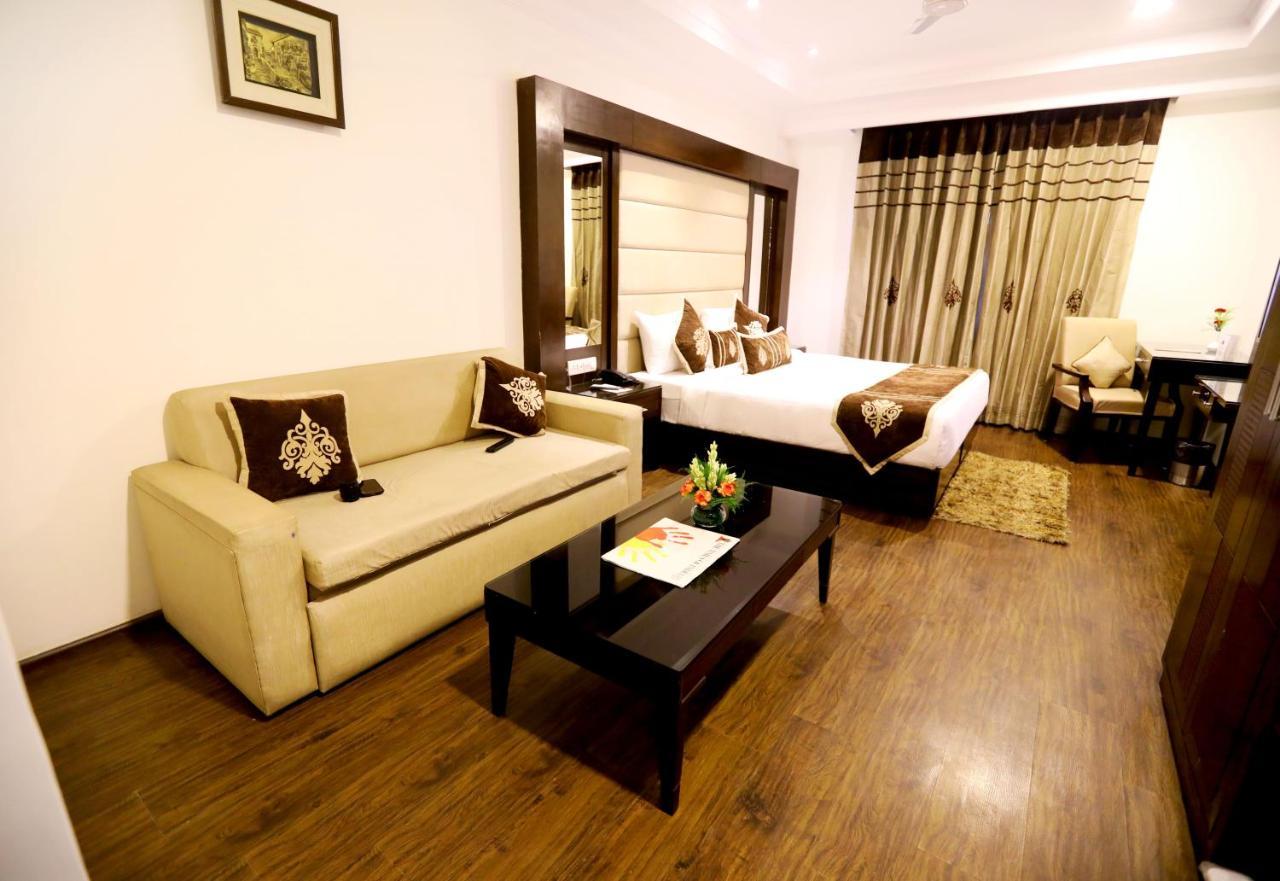 Hotel Pitrashish Pride Igi Intl Airport Delhi Esterno foto